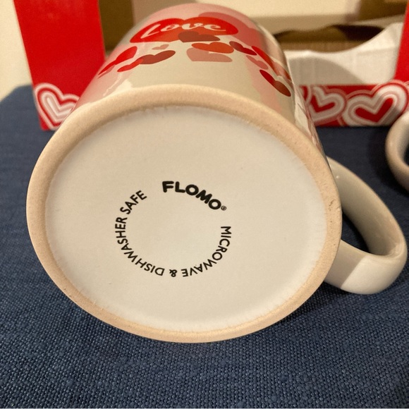 FLOMO Valentines Day Mug Set of Two White with Red Design - Picture 7 of 13